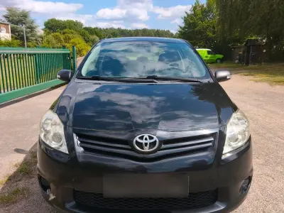 Gebraucht Toyota Auris 90 PS (66 kW) 2010 Schwarz Kleinwagen
