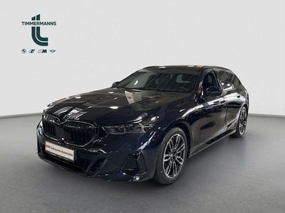 Gebraucht BMW 540 M Sport 303 PS (222 kW) 2025 Schwarz Kombi