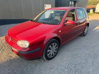 Gebraucht VW Golf IV 75 PS (55 kW) 2000 Rot Limousine