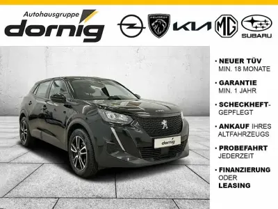 Gebraucht Peugeot 2008 Active 131 PS (96 kW) 2020 Schwarz SUV