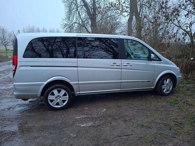 Silber Gebraucht 2013 Mercedes Viano Edition Van / Kleinbus | 17.500 € (Fairer Preis)