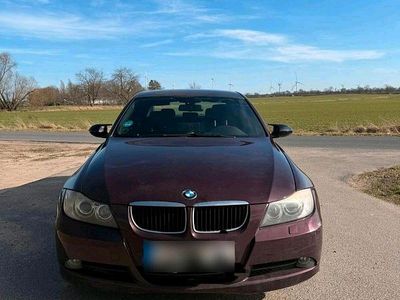 Gebraucht BMW 320 Sport Line 2007 Rot Limousine