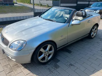 Gebraucht Mercedes SLK230 193 PS (141 kW) 1998 Silber Cabrio