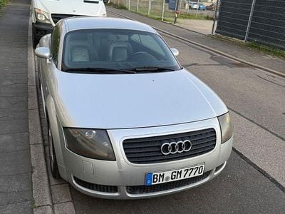 Second-hand Audi TT Sport 190 CP (139 kW) 1999 Argintiu Coupe