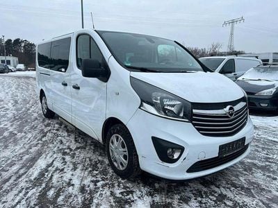 Weiß Gebraucht 2016 Opel Vivaro Van / Kleinbus | 9.900 € (Superpreis)