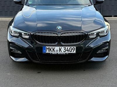 Schwarz Gebraucht 2021 BMW 330e Shadowline Limousine | 28.250 € (Fairer Preis)