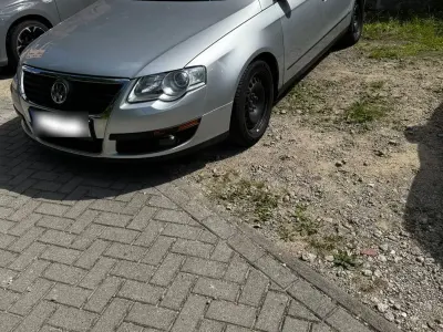 Gebraucht VW Passat 105 PS (77 kW) 2010 Silber Kombi