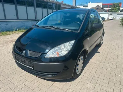 Gebraucht Mitsubishi Colt Inform 75 PS (55 kW) 2005 Schwarz Kleinwagen