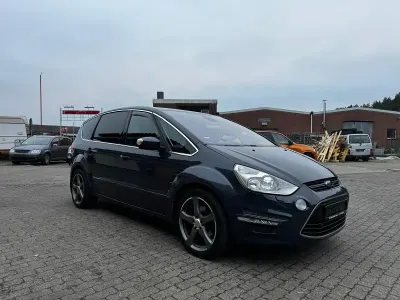 Gebraucht Ford S-MAX S 163 PS (119 kW) 2014 Van / Kleinbus