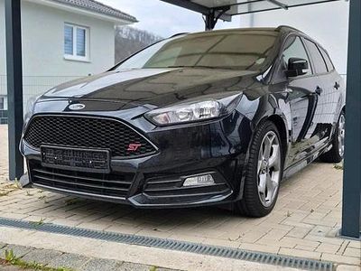 Usata Ford Focus ST 185 CV (136 kW) 2017 Nero Station wagon