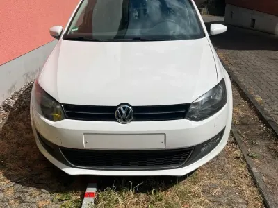 Gebraucht VW Polo 90 PS (66 kW) 2013 Weiß Kleinwagen