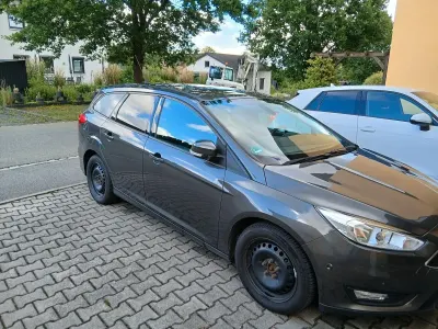 Gebraucht Ford Focus 120 PS (88 kW) 2016 Grau Kombi