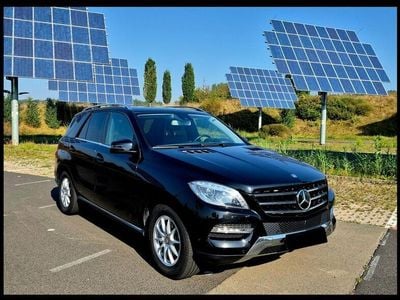 Gebraucht Mercedes ML350 258 PS (189 kW) 2015 Schwarz SUV
