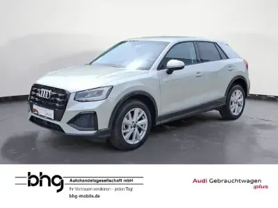 Używany Audi Q2 Advanced Plus 150 KM (110 kW) 2025 Srebrny SUV