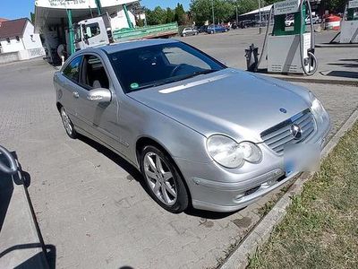 Mercedes C180