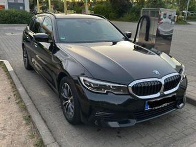 Gebraucht BMW 320 Sport Line 190 PS (139 kW) 2020 Schwarz Kombi