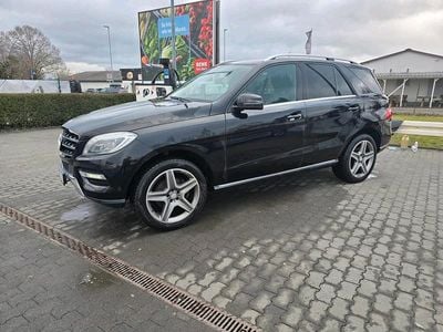 Gebraucht Mercedes ML350 258 PS (189 kW) 2013 Schwarz SUV