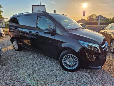 Gebraucht Mercedes V220 Edition 163 PS (119 kW) 2022 Schwarz Van / Kleinbus