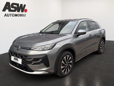 Neu VW T-Roc Life 150 PS (110 kW) 2026 Wolf grey metallic SUV