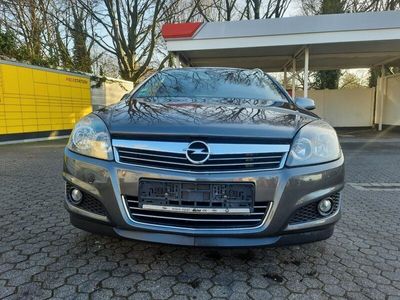 gebraucht Opel Astra Caravan 1.9 CDTI Edition 88kW Automatik