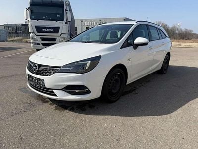 Usado Opel Astra Basis 122 HP (89 kW) 2020 Branco Carrinha