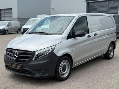 Silber Gebraucht 2022 Mercedes Vito Van | 27.990 € (Superpreis)