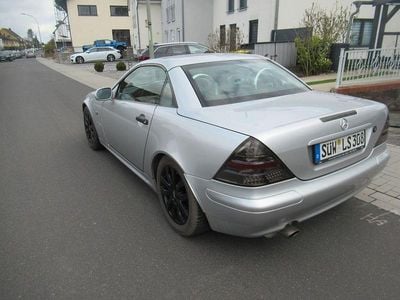 Gebraucht Mercedes SLK200 136 PS (100 kW) 1997 Silber Cabrio