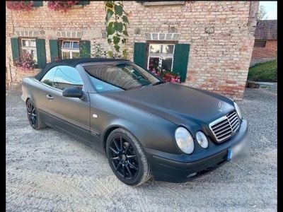 Gebraucht Mercedes CLK200 136 PS (100 kW) 1999 Schwarz Cabrio