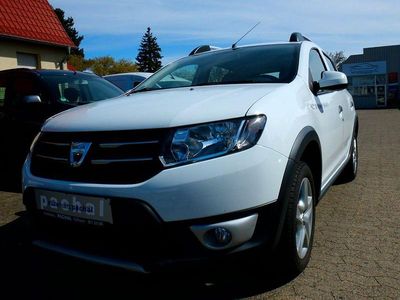 Gebraucht Dacia Sandero Prestige 90 PS (66 kW) 2014 Weiß Limousine