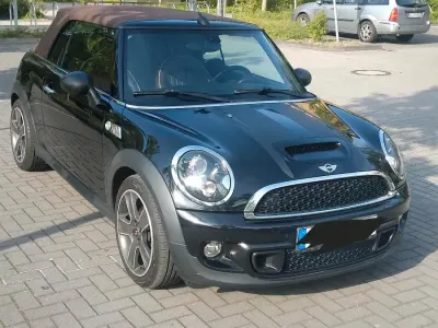 Gebraucht Mini Cooper Cabriolet 145 PS (106 kW) 2011 Schwarz Cabrio