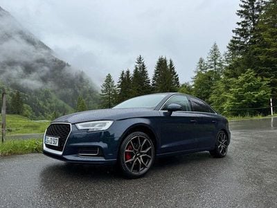 Gebraucht Audi A3 Design 150 PS (110 kW) 2018 Blau Limousine