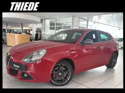 Gebraucht Alfa Romeo Giulietta Quadrifoglio Verde 120 PS (88 kW) 2015 New rosso alfa Kleinwagen