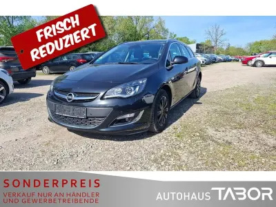 Używany Opel Astra Exklusiv 165 KM (121 kW) 2014 Czarny Kombi
