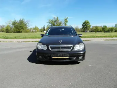Second-hand Mercedes C220 150 CP (110 kW) 2005 Negru Break