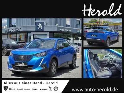 Gebraucht Peugeot e-2008 Active 11 kW (15 PS) 2022 Blau SUV