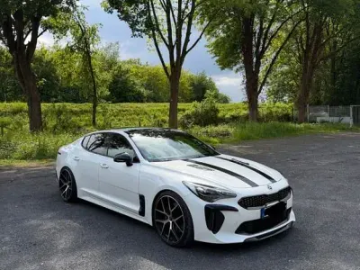 Gebraucht Kia Stinger GT 366 PS (269 kW) 2019 Schwarz Kleinwagen