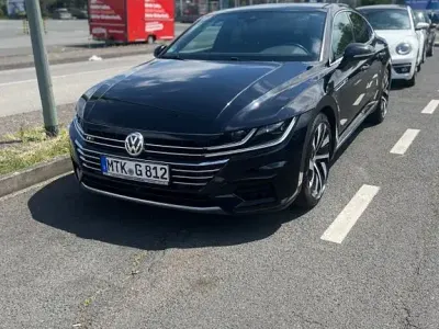 Gebraucht VW Arteon R-line 190 PS (139 kW) 2018 Schwarz Kleinwagen