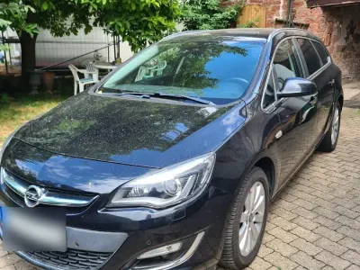 Gebraucht Opel Astra 2013 Schwarz Kombi
