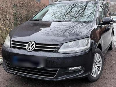 Gebraucht VW Sharan 140 PS (102 kW) 2012 Schwarz Van / Kleinbus