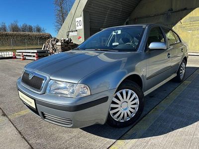 Używany Skoda Octavia 102 KM (75 kW) 2004 Szary Sedan/Limuzyna