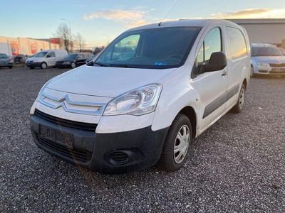 Weiß Gebraucht 2010 Citroën Berlingo Van / Kleinbus | 1.850 € (Fairer Preis)