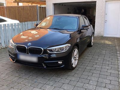 Gebraucht BMW 116 109 PS (80 kW) 2015 Schwarz Kleinwagen