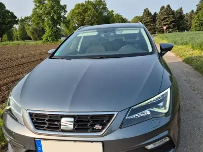 Używany Seat Leon ST FR 125 KM (91 kW) 2018 Szary Kombi