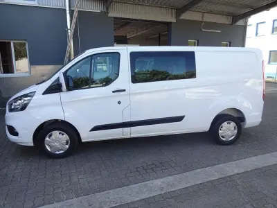 Gebraucht Ford 300 Trend 131 PS (96 kW) 2022 Weiß Van / Kleinbus