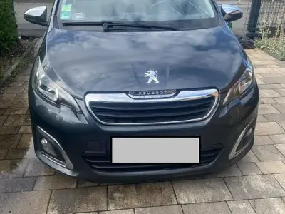 Gebraucht Peugeot 108 Style 82 PS (60 kW) 2017 Grau Kleinwagen