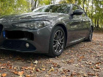 Gebraucht Alfa Romeo Giulia 180 PS (132 kW) 2017 Grau Limousine