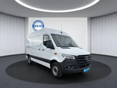 Używany Mercedes Sprinter 170 KM (125 kW) 2024 Biały Van