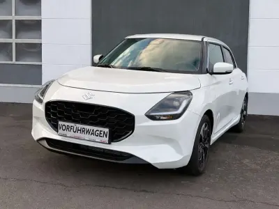 Gebraucht Suzuki Swift Comfort+ 83 PS (61 kW) 2025 Weiß Kleinwagen
