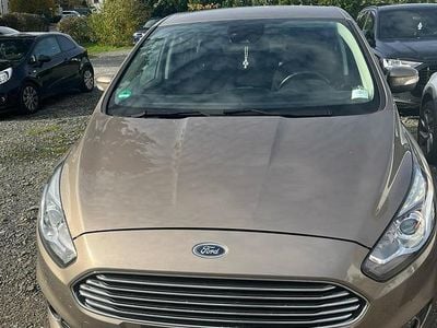 Gebraucht Ford S-MAX S 150 PS (110 kW) 2019 Gold Van / Kleinbus