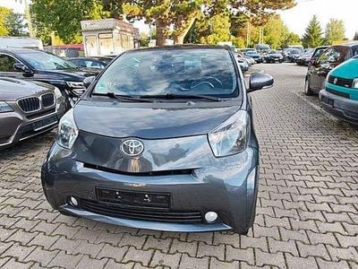 Toyota iQ